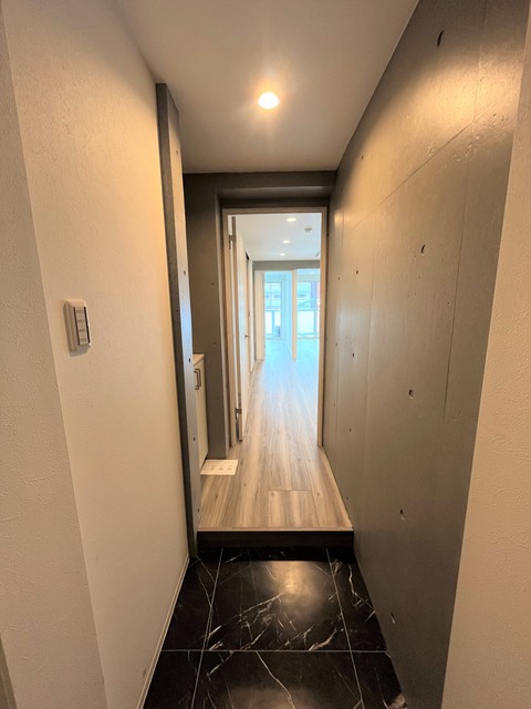 エリクサーメゾン日暮里根岸 玄関