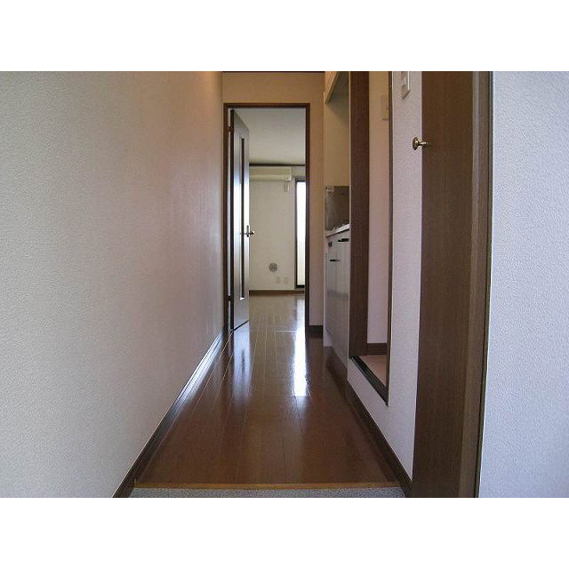 アンプルールフェールYoshida202号室 玄関