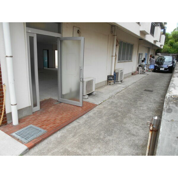 藤ビル403号室 エントランス