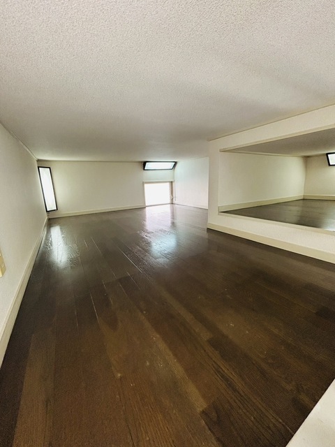 ジュネパレス鎌倉第３0102号室 リビング