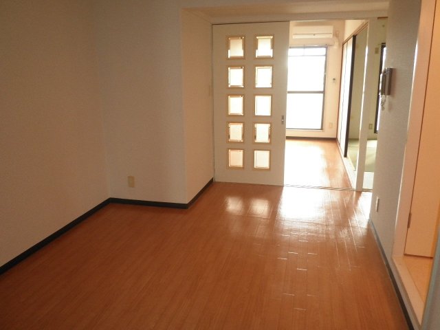 リバーシャトレー リビング