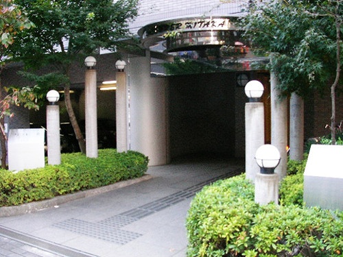 ラシュレ三鷹 エントランス　※前回募集時2011年11月の写真
