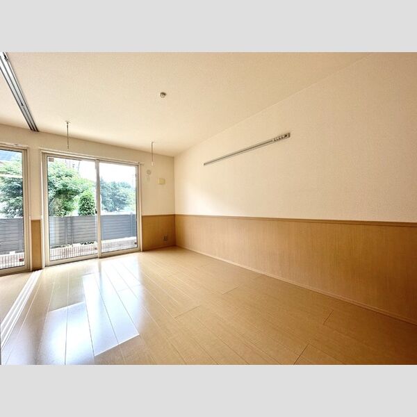 サンライズ103号室 洋室