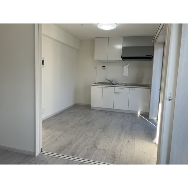 ダイヤモンドクレスト南柏201号室 リビング