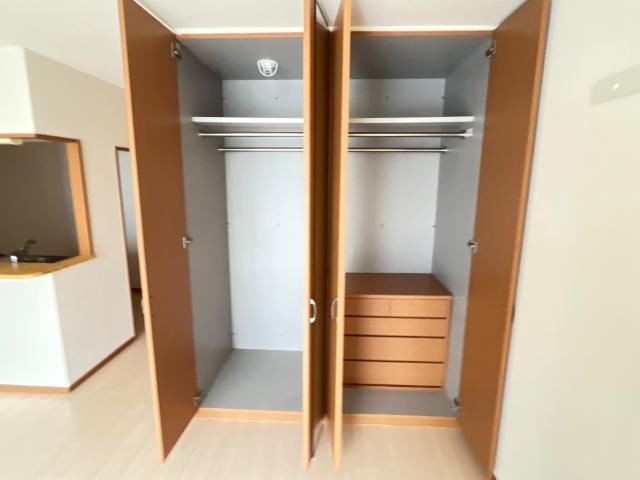 ヴィアーレ・ガーナ 収納