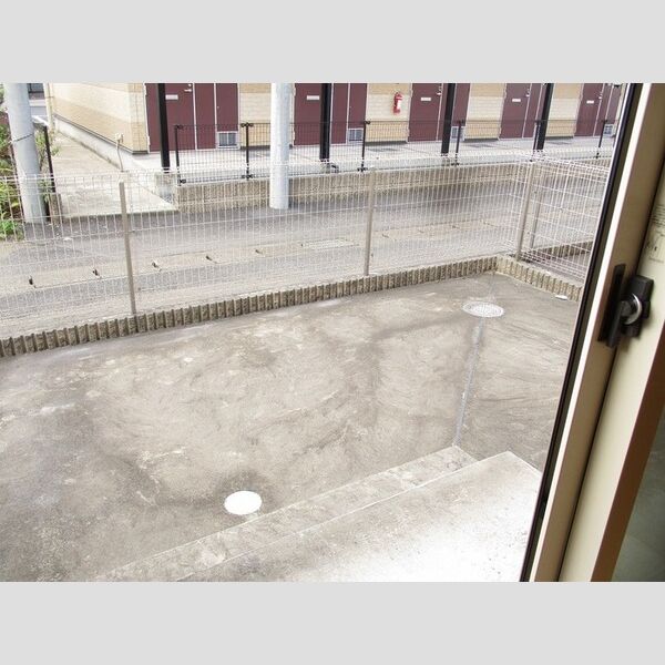 アルカディアハウス101号室 専用庭