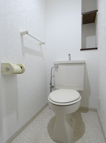 ライオンズステーションプラザ西船橋 トイレ　※2025年10月撮影