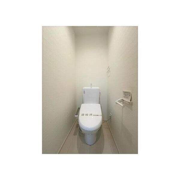 アットリラ稲毛海岸A102号室 トイレ