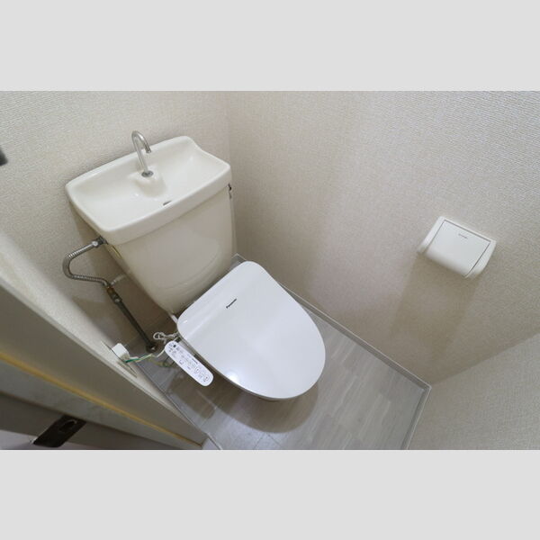 ヴィラモデルナ　A101号室 温水洗浄暖房便座