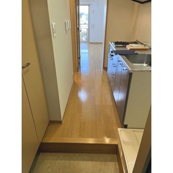 エルム湘南 玄関