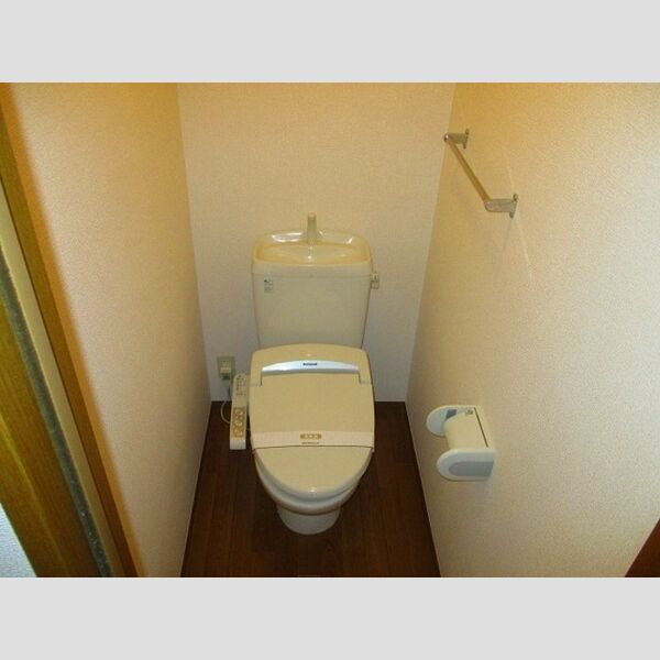 ノーブルタウン　弐番館 温水洗浄暖房便座