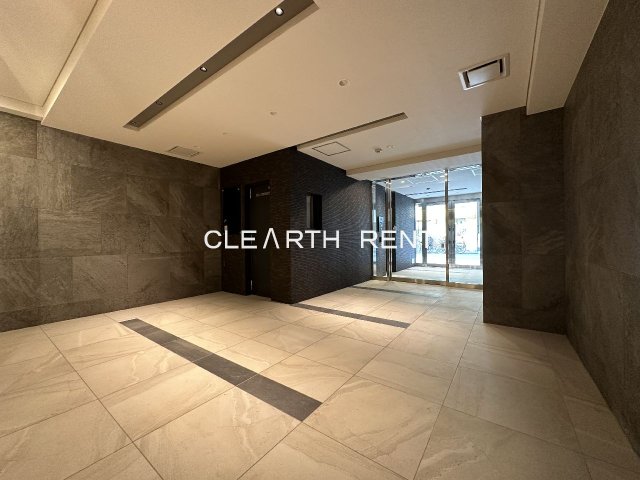 コンシェリア神楽坂 ＣＲＯＳＳＩＡ2階 スタイリッシュなエントランス