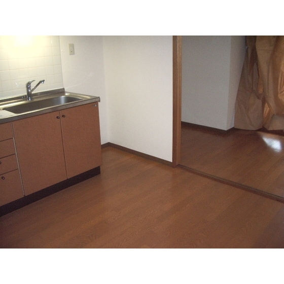 リブステージ横浜8階 内観