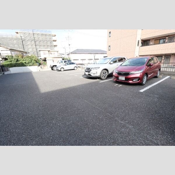 インレット 駐車場