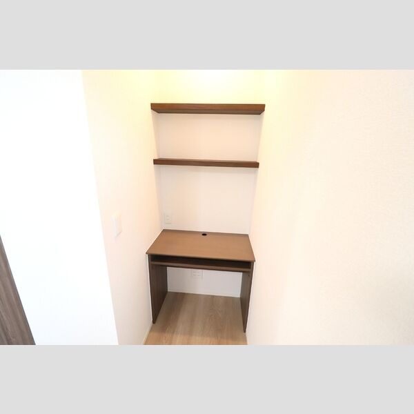 Lapis(ラピス)205号室 ワークスペース