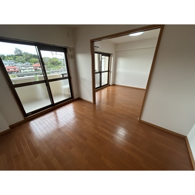 リュミエール・ガーデン306号室 内観