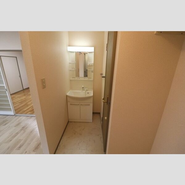 ガーデンハイツ相ノ谷 洗髪洗面化粧台