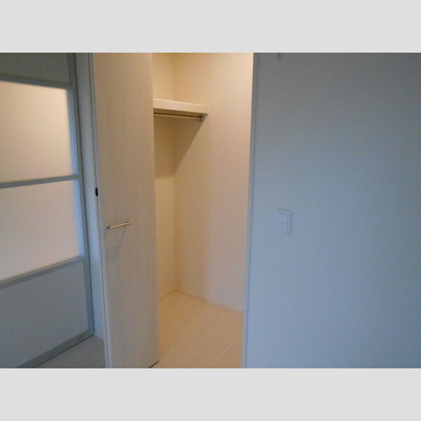 シャインアイリス　Ⅲ ウォークインクローゼット