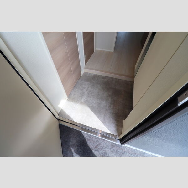 ゲートレジデンス鶴見502号室 玄関