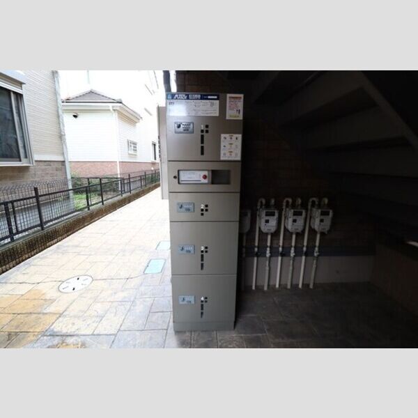 リュミエール105号室 宅配ボックス