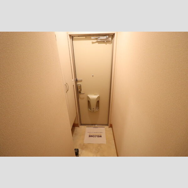 エミネンスコート 玄関