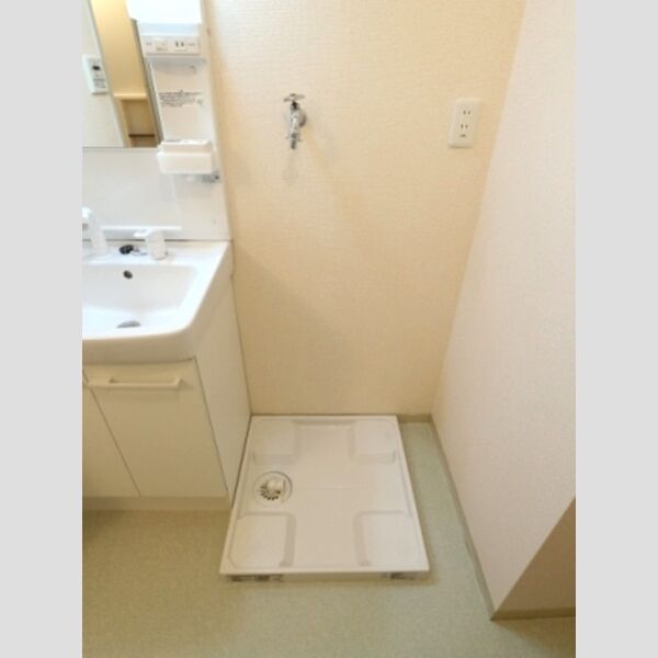 ローズ・ウッド105号室 室内洗濯機置場