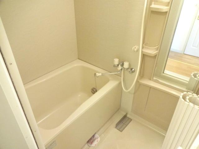 ヴィレッジコート202号室 洋室