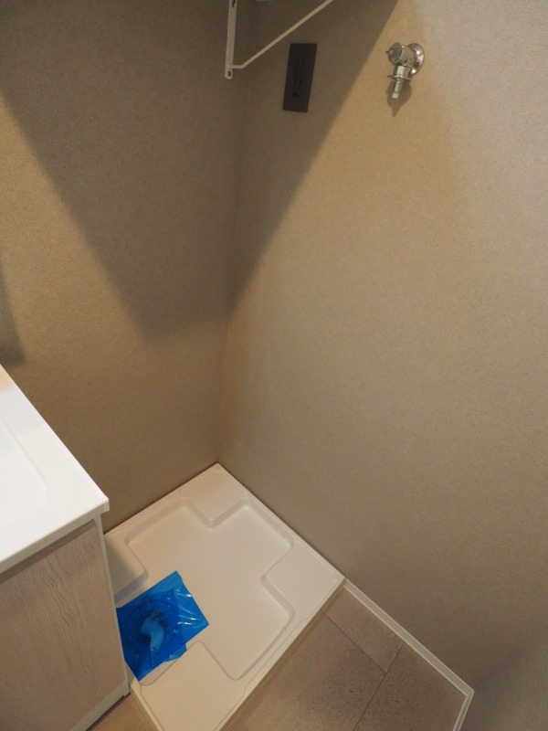 チェスターハウス川口4階 洗濯機置き場