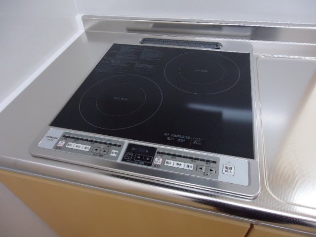 ワンピース202号室 ＩＨクッキングヒーター