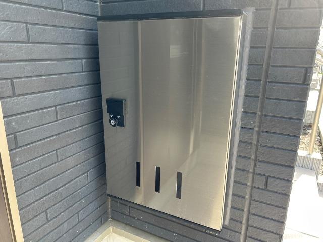 キャメロット八王子101号室 宅配ボックス