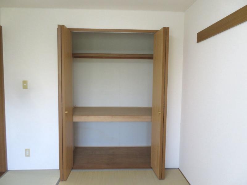 メゾンアンソレイエ 収納