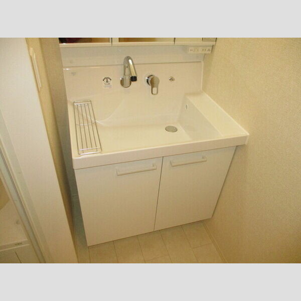 ロイヤルコート小倉 202(洗髪洗面化粧台)