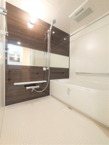 ラフィスタ中野本町8階 内観