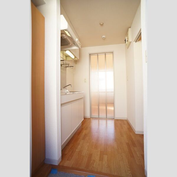 ヴィバレット野村 玄関～キッチン♪