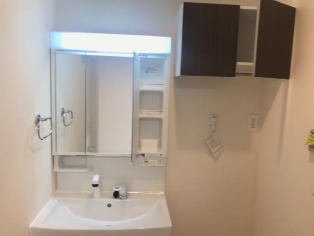 ミラドール・Ⅱ 三面鏡