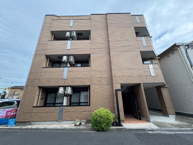 アークトゥルスの外観画像