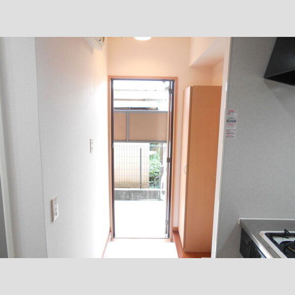 メゾン・ド・アレーズ 玄関