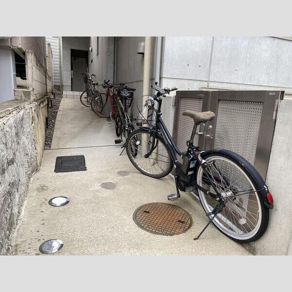 アージュドール目黒 駐輪場