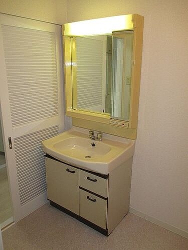 シティコートフドウ中山 洗面所手前　※前回募集時2018年12月撮影