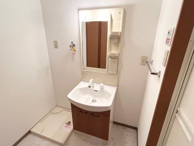 グラード101号室 洗髪洗面化粧台