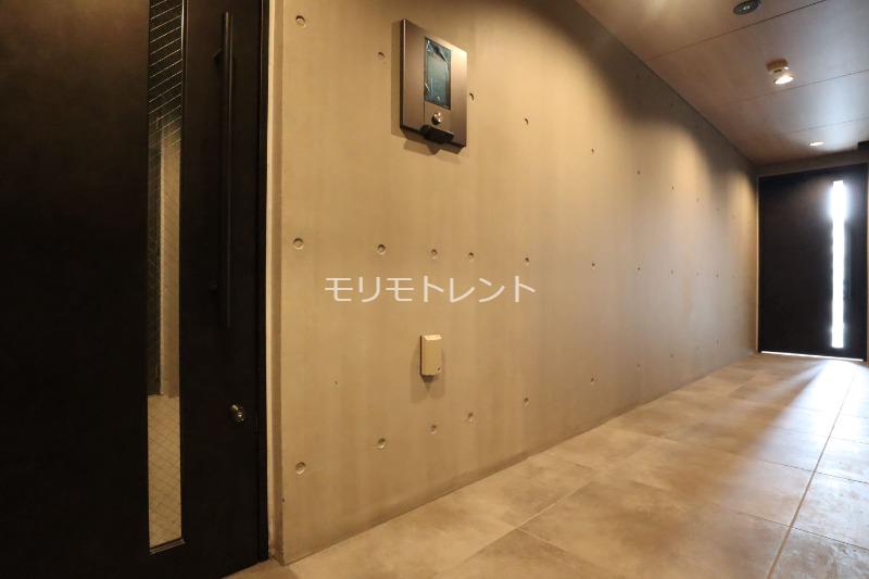 アトリオフラッツ日暮里4階 風除室