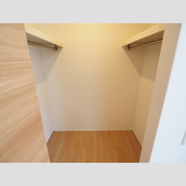 ヴィラージュたまプラーザ　欅 ウォークインクローゼット