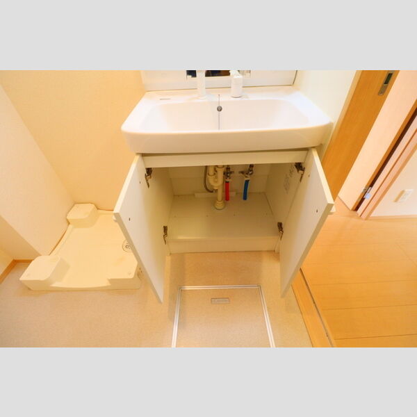 ルミナス四谷 洗面台収納