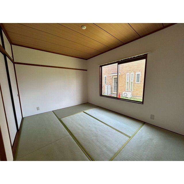 ハイツ柿澤 和室6帖