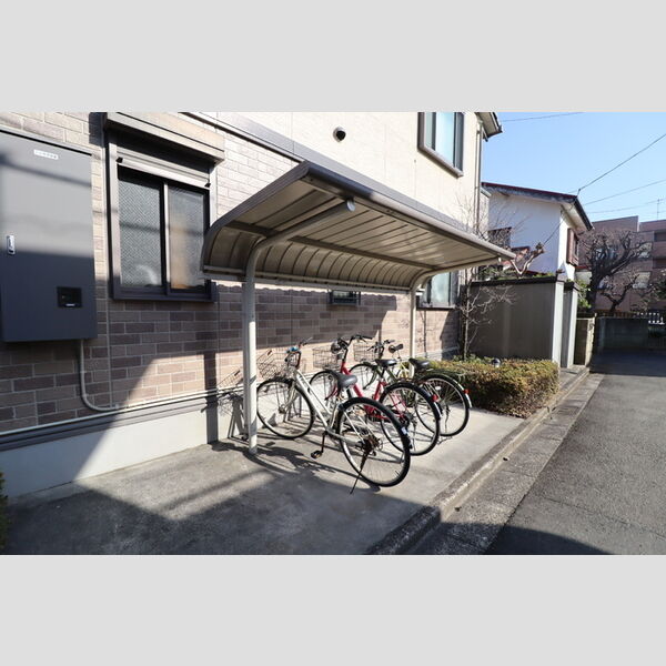 ペニーレーン　AB 屋根付き駐輪場