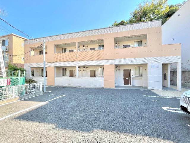 プランドール横濱 外観写真（昼）