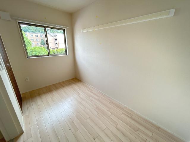 キャメロット八王子205号室 洋室