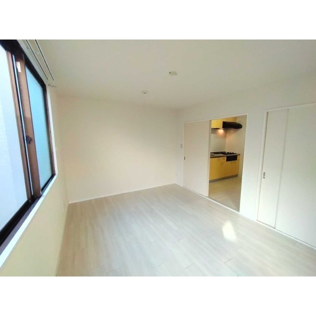 小茂根ビル00201号室 リビング