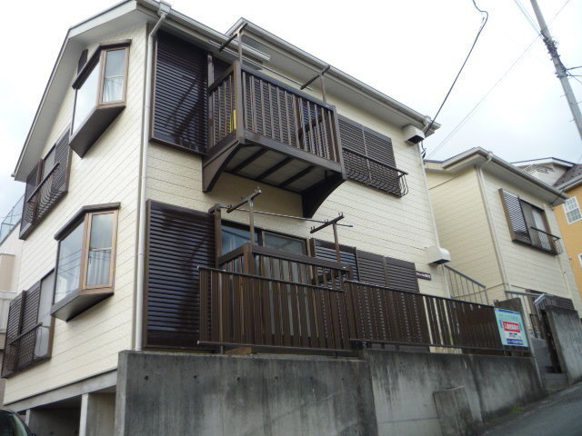 タウンハウス新百合の外観画像