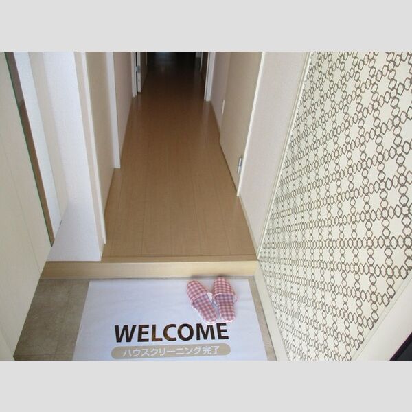 リヴェール102号室 玄関